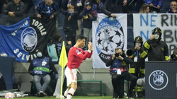 Ronaldo realizon në fund të pjesës së parë për Unitedin