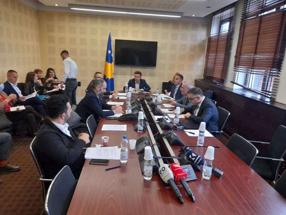 Kushtetuesja kërkon sqarime për shkarkimin e Bordit të ARrH-së, Komisioni për Legjislacion s’ka përgjigje