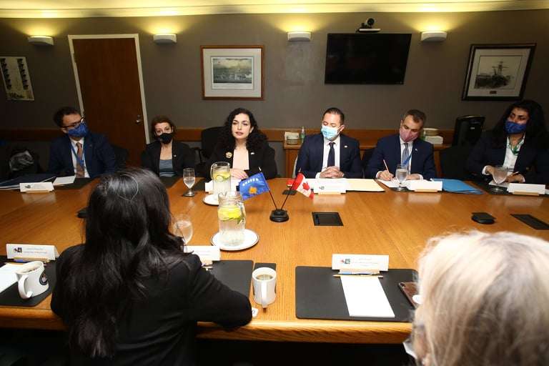 Osmani nis vizitën në Kanada, përmend tendencat negative të ndikimit rus në Ballkan