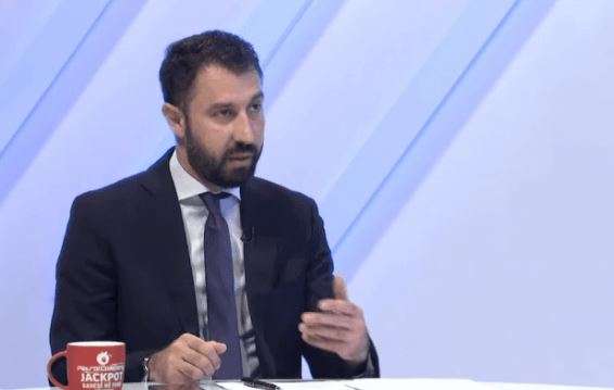 Ministri flet për lokalin në Gjakovë që nuk u shërben komuniteteve pakicë