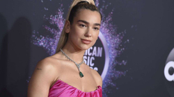 Sonte mbahet “American Music Awards”, Dua Lipa me tri nominime