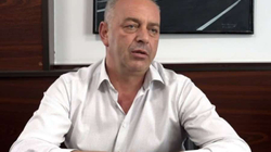 Ramosaj ka një kërkesë për qytetarët e Deçanit pas vrasjeve në Gllogjan