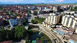 Një pjesë e qendrës së Gjakovës mbetet pa energji elektrike