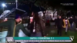 Gazetarja në Itali ngacmohet në transmetim të drejtpërdrejtë