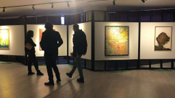 Ekspozita që bën bashkë tokën e qiellin edhe si simbolikë