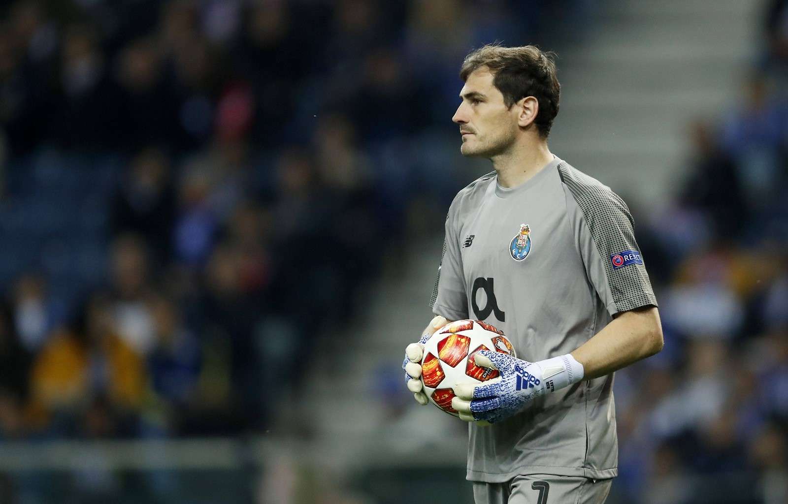 Casillasi reagon pasi Messi e fitoi “Topin e Artë”