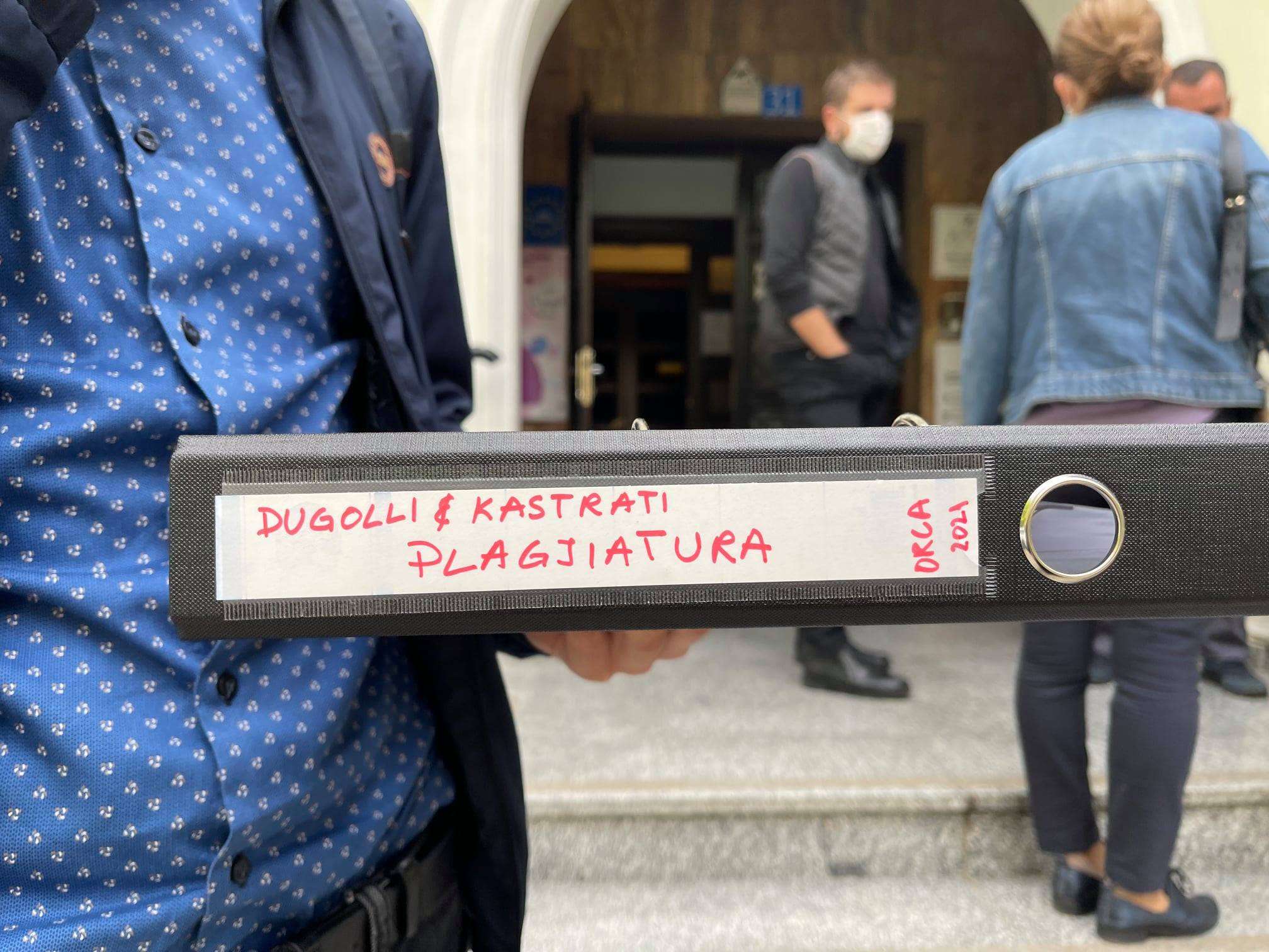 ORCA dorëzon në Këshillin Etik të UP-së dosjen e dy profesorëve 