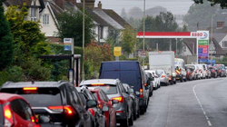 Britania synon zbutjen e krizës me karburante përmes ushtrisë