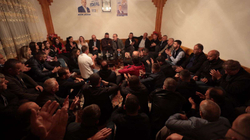 Shkelje të masave anti-COVID në tubimet e Bekim Jasharit