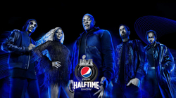 Snoop Dogg foli për përgatitjet për koncertin e “Super Bowl 2022”