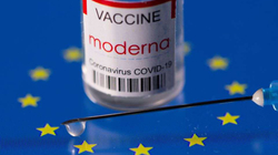 Finlanda pezullon vaksinën Moderna për të rinjtë