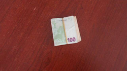 Në Qendrën e Paraburgimit në Prishtinë ndalohet një avokat që dyshohet se deshi të fuste para brenda