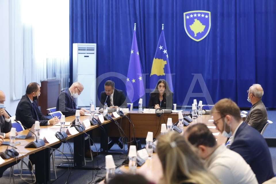 Gjykata Komerciale po shihet si e domosdoshme, kërkohet të përcaktohet lokacioni e pagat e gjyqtarëve