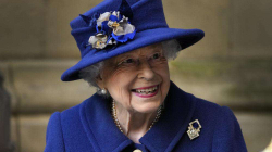 Mbretëresha Elizabeth refuzon titullin “Plaka e Vitit”