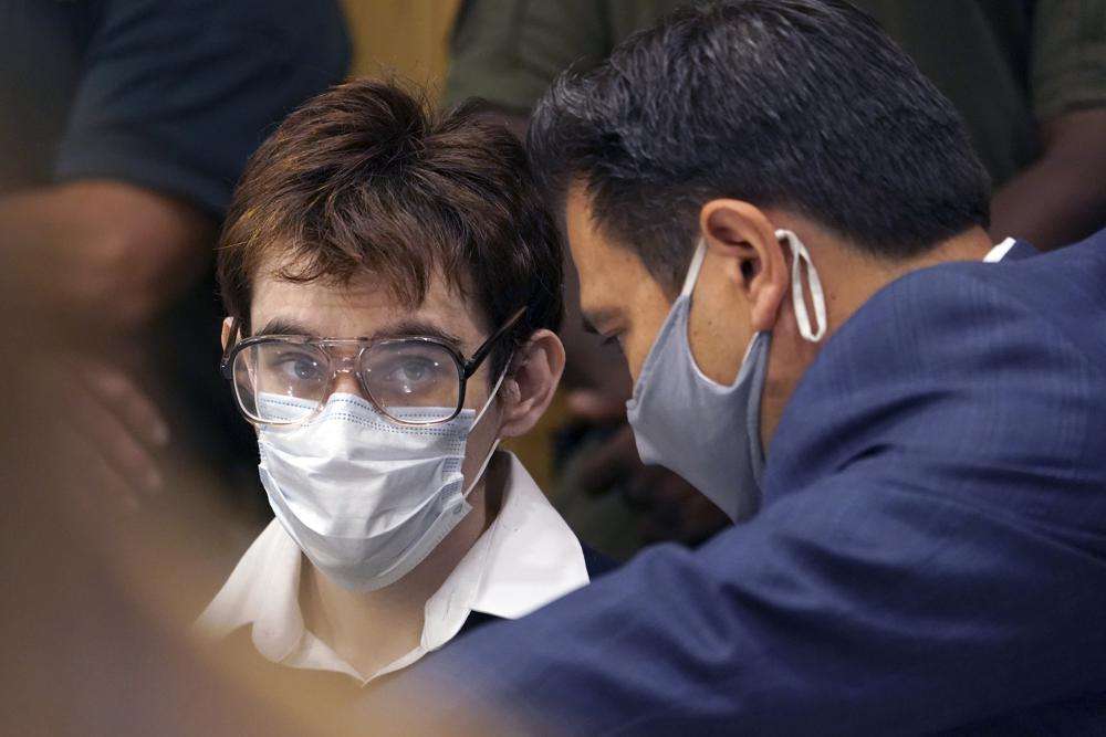 Nikolas Cruz pranon fajësinë për masakrën që kreu në një shkollë në Florida
