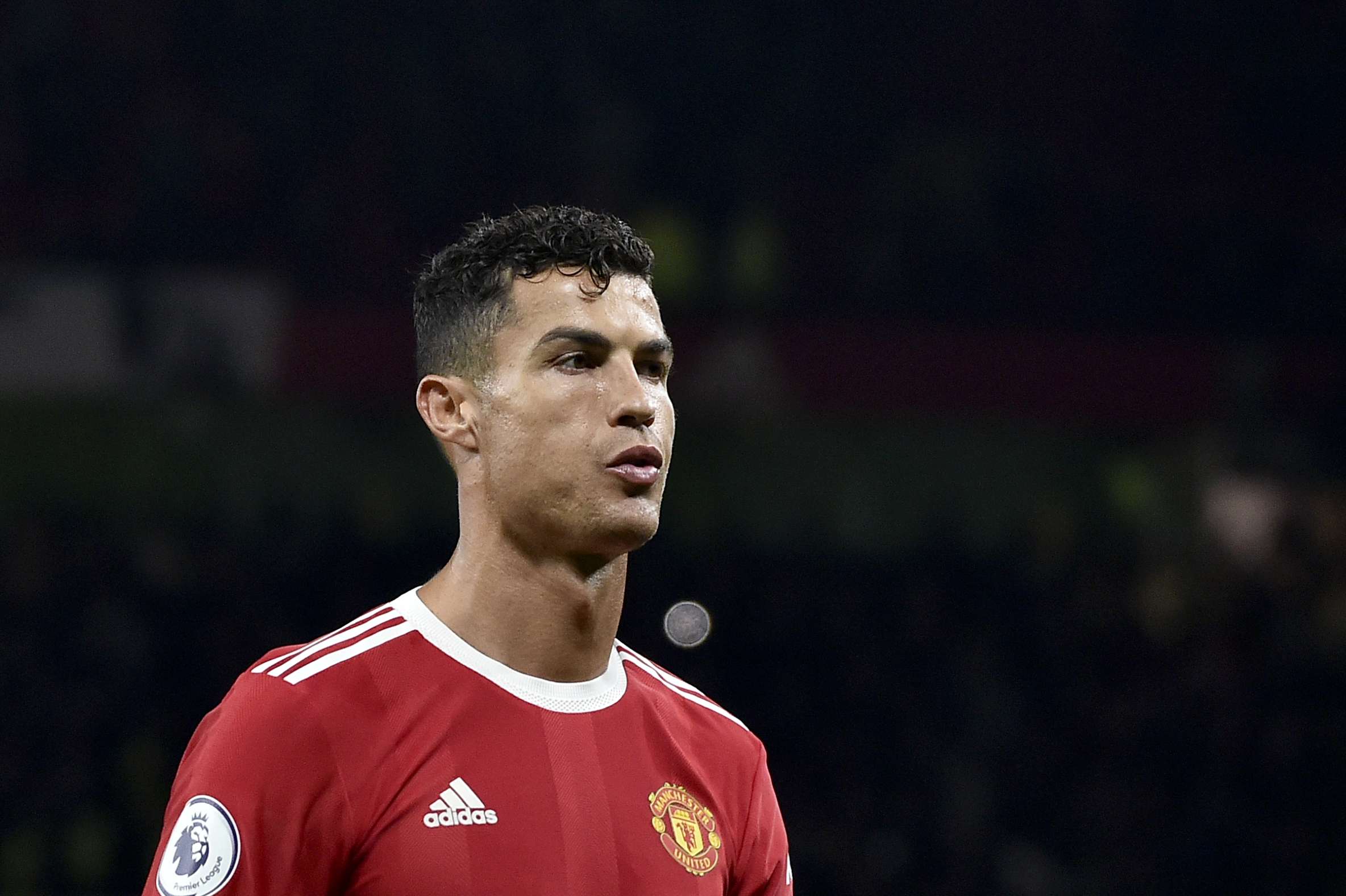 Reagon Ronaldo pas debaklit që Liverpooli ia shkaktoi Unitedit