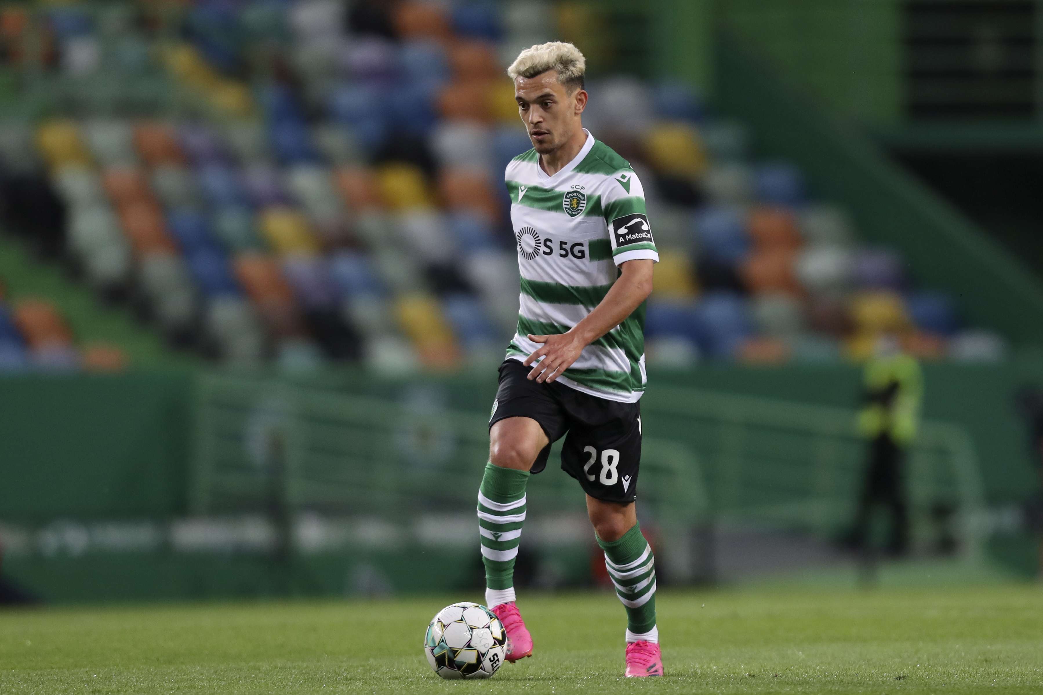 Gonçalves mbetet te Sportingu, firmos kontratë të re