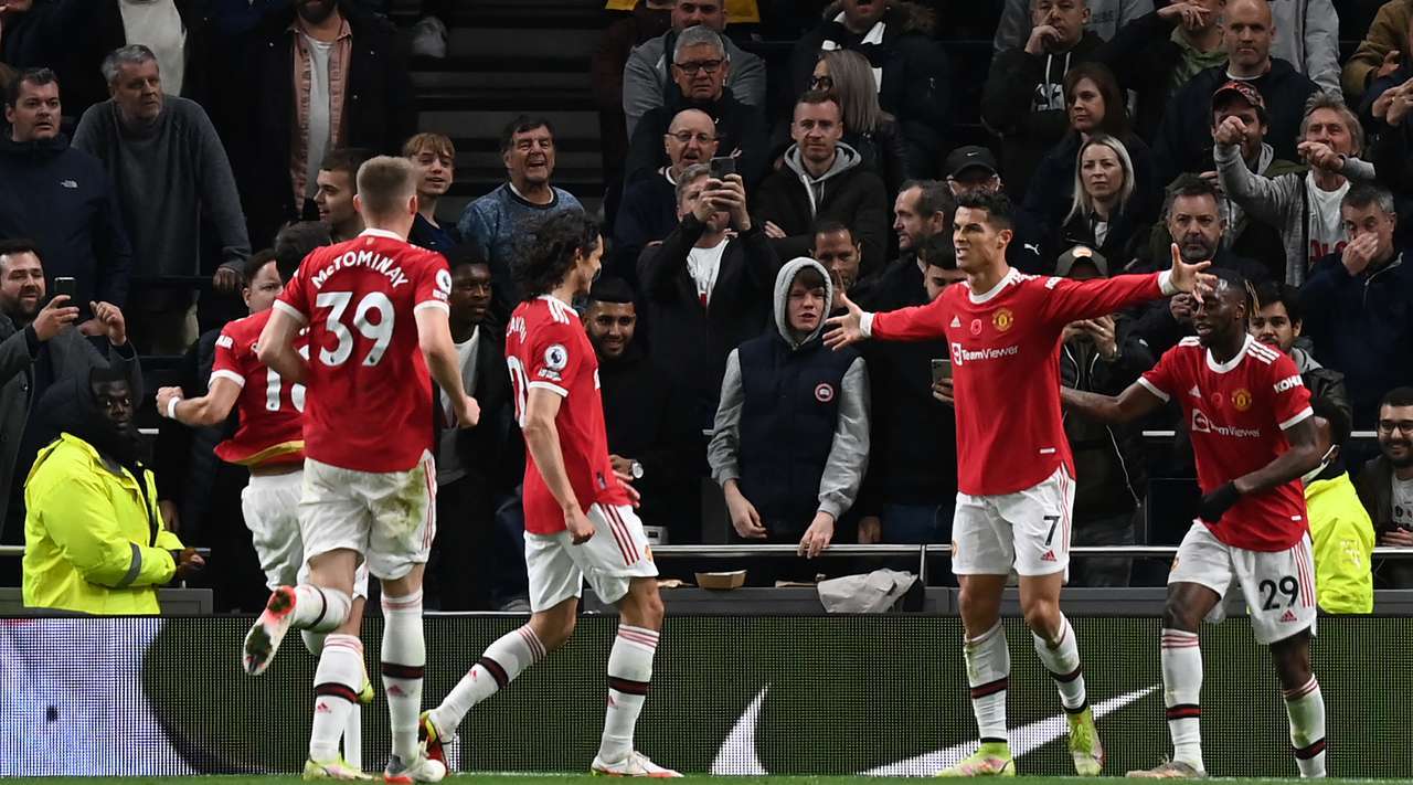 Ronaldo me gol fantastik i jep epërsinë Unitedit 