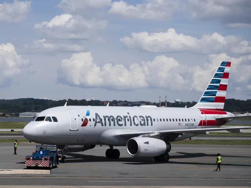 American Airlines anulon 634 fluturime brenda ditës, ka mungesë punëtorësh