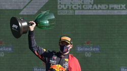 F1, Verstappen fiton garën në Holandë