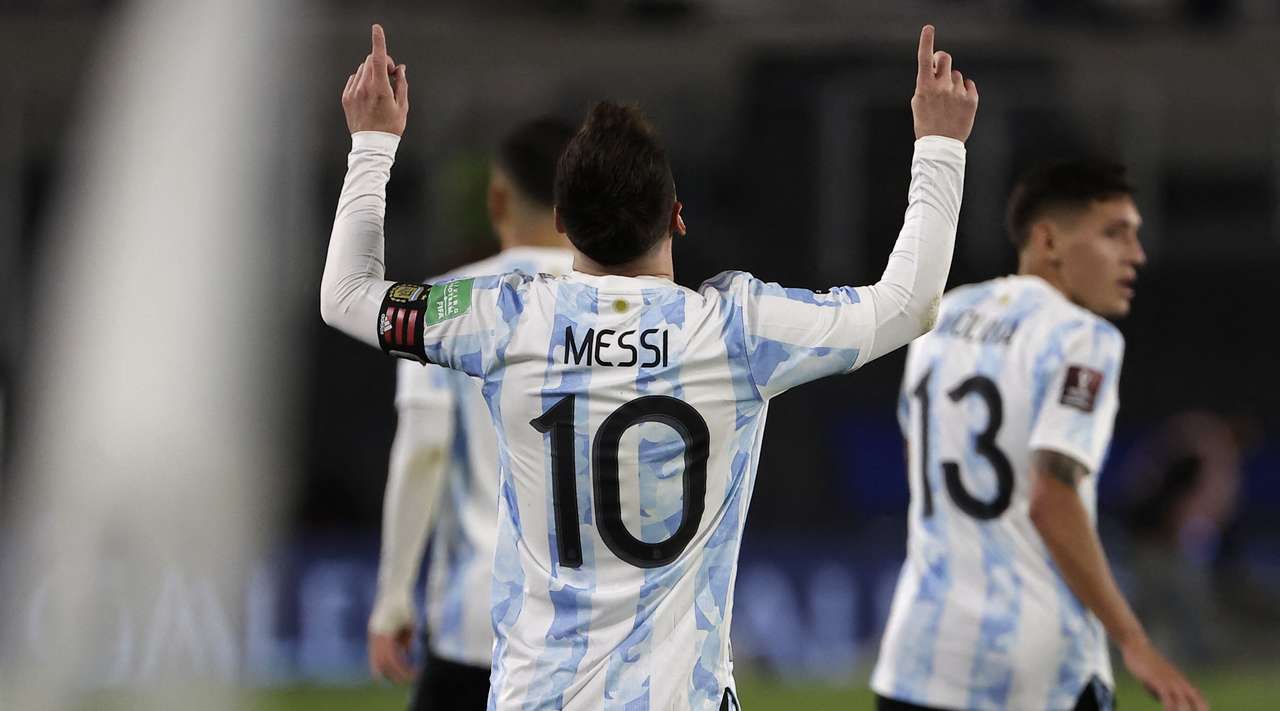 Messi me hat-trick i jep fitoren Argjentinës, Brazili vazhdon formën perfekte
