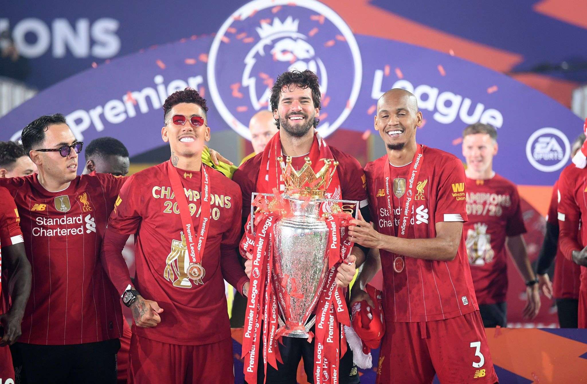 Lojtarët në Premier League shmangin dënimet nga FIFA