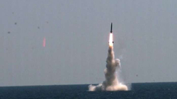 Koreja e Veriut shfaq shumëllojshmërinë e raketave