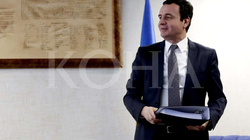 Kurti thotë se gjendja e mediave në Kosovë nuk është më e mira