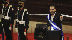 Presidenti i El Salvadorit e quan veten “diktatori më cool në botë”