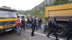 Varhelyi fton Kosovën e Serbinë të sigurojnë lëvizjen e lirë