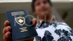 Qytetarët presin me muaj për pasaportë e patentë shofer