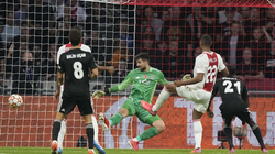Ajaxi po udhëheq 2:0 ndaj Beshiktashit