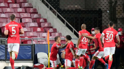 Benfica kalon në epërsi ndaj Barcelonës