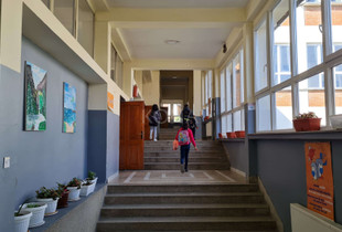 Shkolla