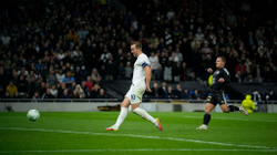 Tottenhami mposht thellë Muran e Sllovenisë