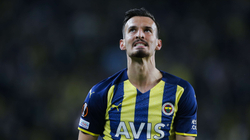 Fenerbahçe humb thellë në Stamboll, Berisha zëvendësues