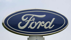 Fordi ndalon punën në fabrikën e prodhimit të veturave Mustang