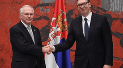 Serbia vlerëson se Kosova është mision i “buldozer-diplomatit” Hill 