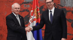 Serbia vlerëson se Kosova është mision i “buldozer-diplomatit” Hill
