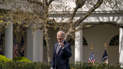 Bideni kërkon gjykimin e Putinit për krime lufte