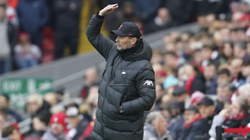 Klopp i kërkon Liverpoolit ta pranojë sfidën - ndjekjen e katër trofeve