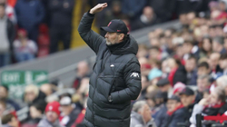 Klopp i kërkon Liverpoolit ta pranojë sfidën - ndjekjen e katër trofeve