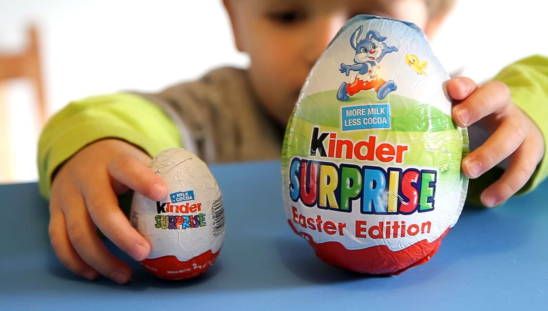 Vezët “Kinder” tërhiqen nga tregu i Britanisë, dyshohet se përmbajnë salmonelë