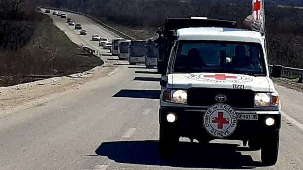 Kryqi i Kuq arrin të largojë të sigurt më shumë se 1.000 banorë nga Mariupoli