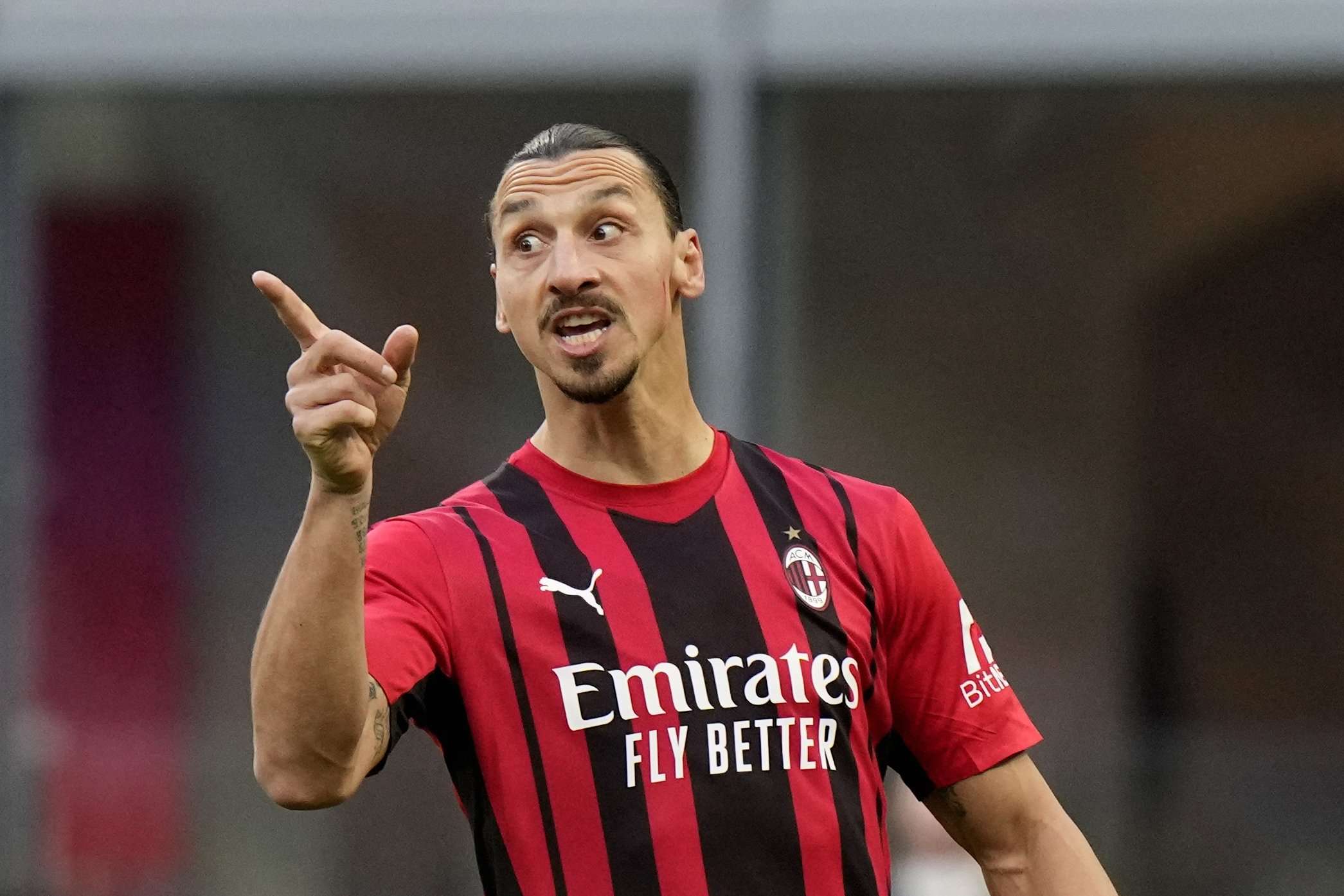 Ibrahimoviqi do të tërhiqet nga futbolli nëse fiton trofe me Milanin