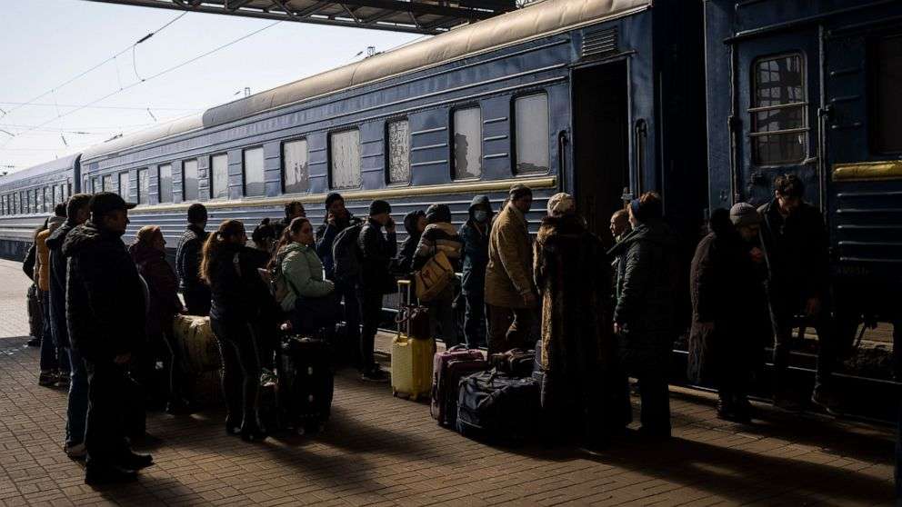 Trenat e Ukrainës kanë ndihmuar 3.5 milionë njerëz të ikin nga lufta