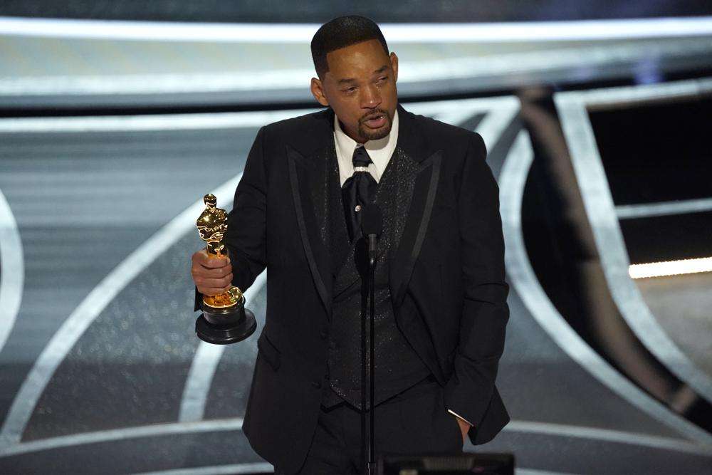 Will Smithi flet pas ndalimit 10-vjeçar në “The Oscars”