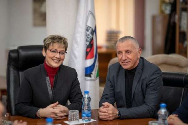 Sinani: Arifi e Salihu kryen puç, Presheva të shkojë në zgjedhje të reja