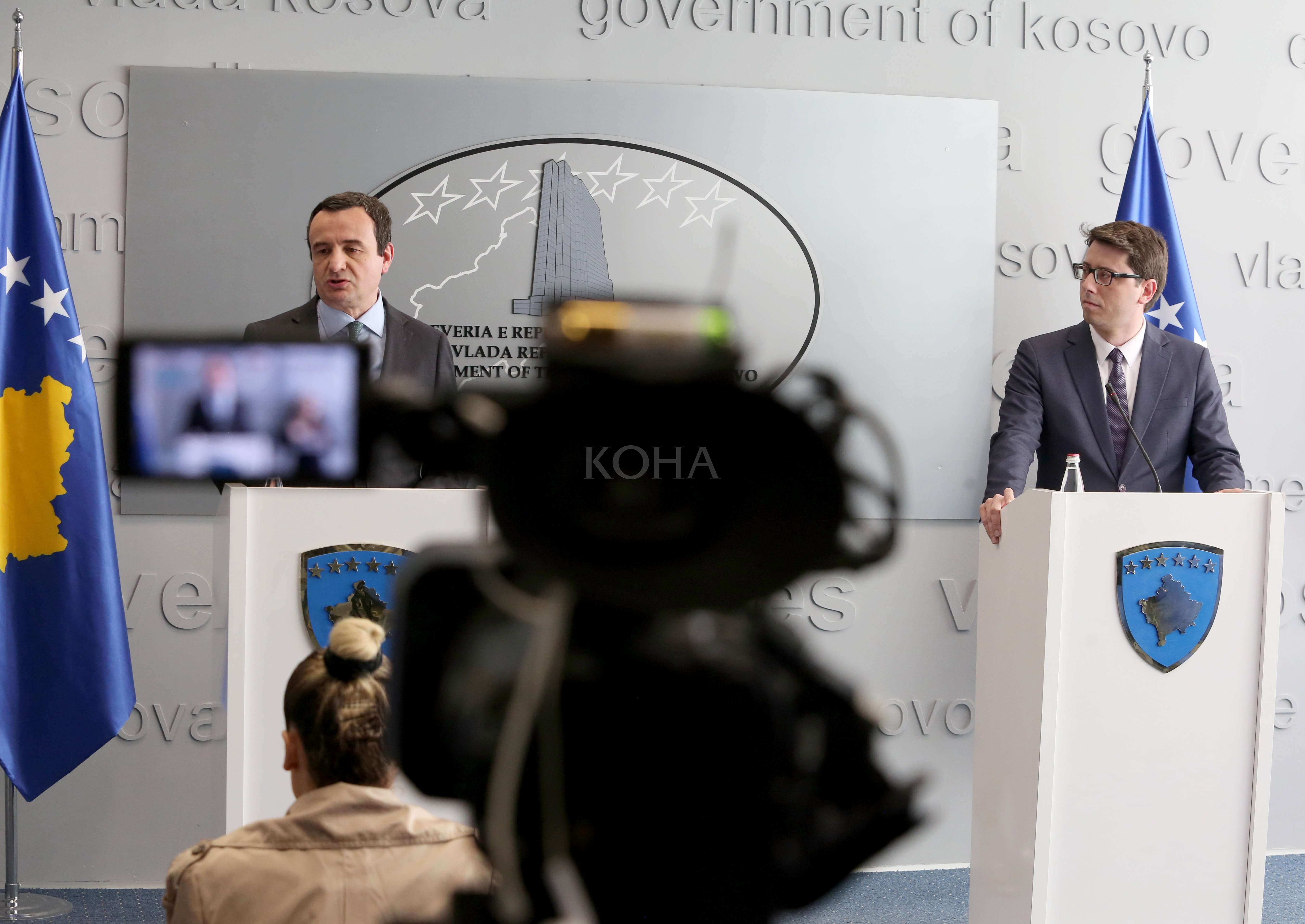 Opozita e quan lëmoshë ndihmën prej 100 eurove të vendosur nga Qeveria