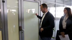 Kastrati ia përgatit letërdorëheqjen Nagavcit, Kurti e quan sulm tendencioz
